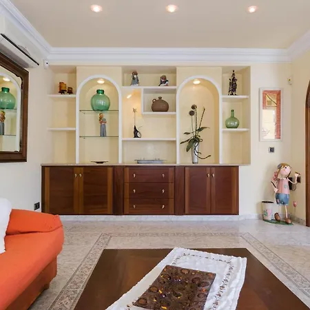 Yourhouse Casa Salud Holiday home *